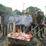 Pemkot Bekasi Musnahkan 3.000 Botol Miras dan Narkotika