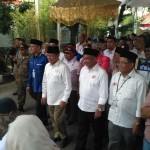 Diantar Pendukung dan Lengser, Sudrajat-Syaikhu Mendaftar ke KPU Jawa Barat